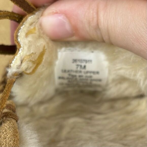 Clarks | Tan Brown Leather Furry Slip On Moccasin Shoes | Size 7 - Picture 10 of 10